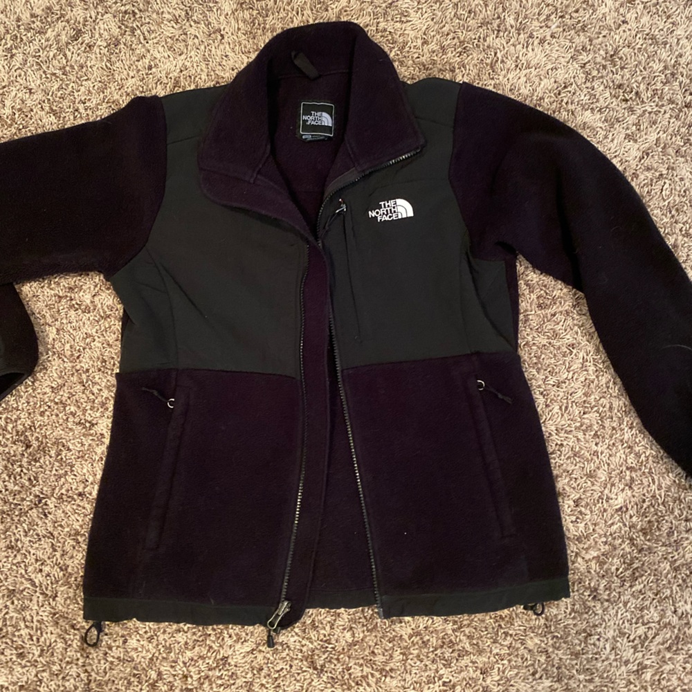 North Face Womens Denali Jacket (Size M)